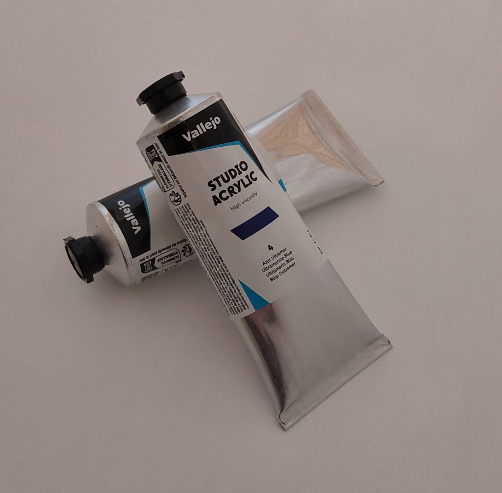 Vallejo Acrylic Studio Color akryyliväri 125 ml