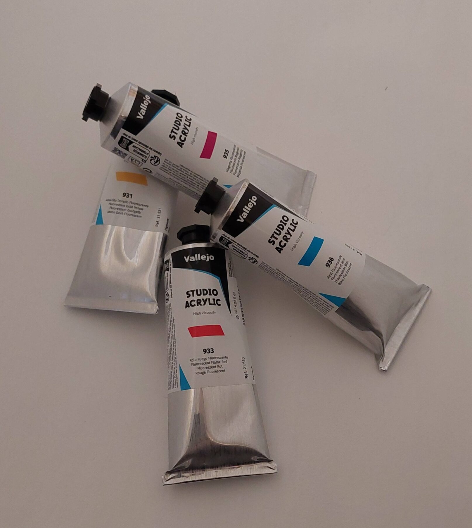Vallejo Acrylic Studio akryyliväri 125 ml Fluorescent